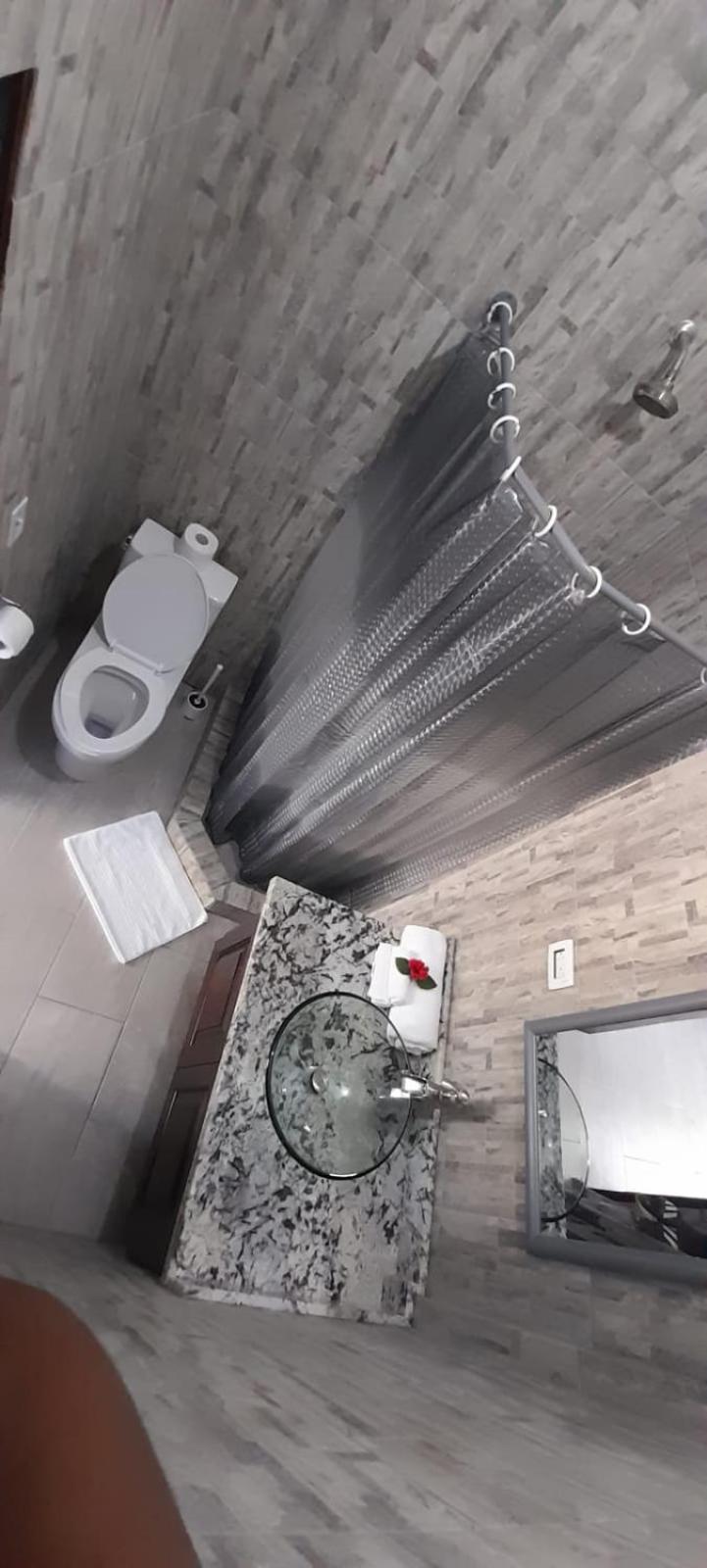 Serenade Hotel Placencia Екстериор снимка