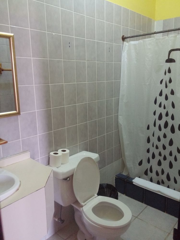 Serenade Hotel Placencia Екстериор снимка